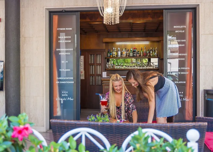 Del Mar Готель 3*