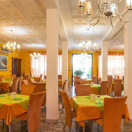 Del Mar Hotel 3*