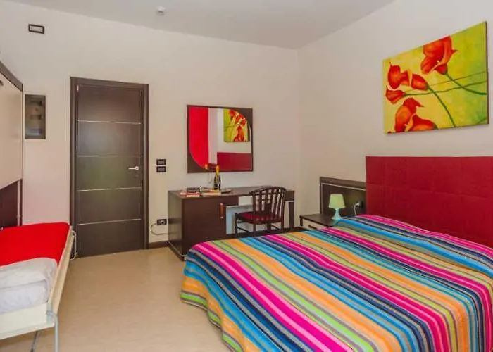 Del Mar فندق بيبيوني