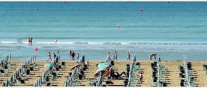 Del Mar 3* بيبيوني